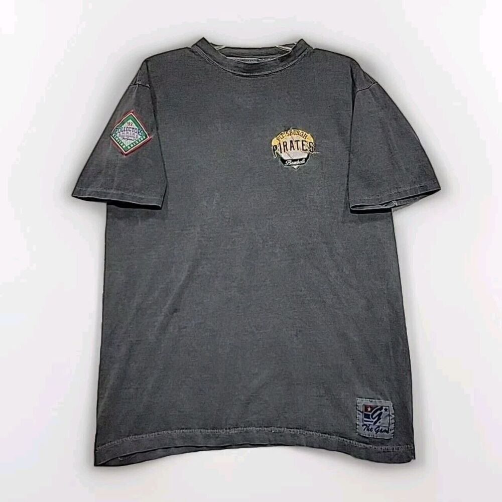 Vintage 1992 Single Stich Embroidered Pirates T-Shirt Medium Limited Edition